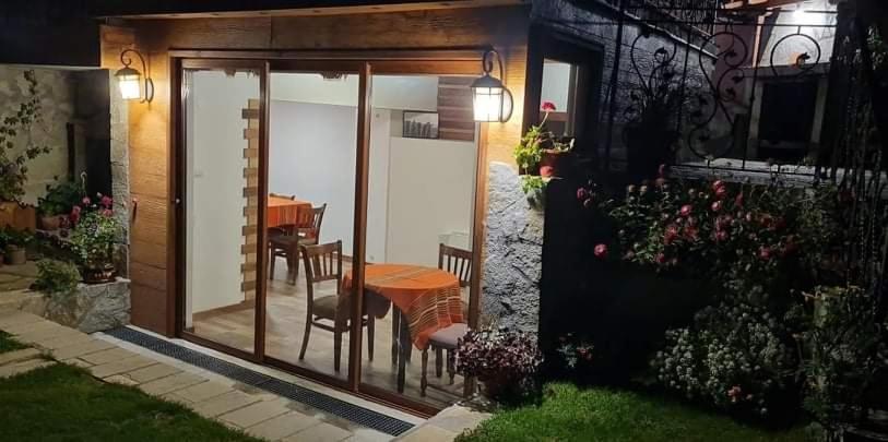 Guest House Zlatniyat Telets Koprivstica Kültér fotó
