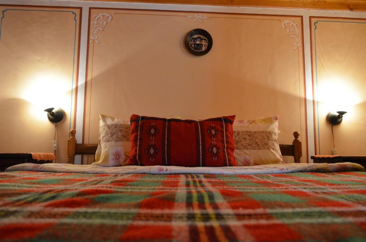 Guest House Zlatniyat Telets Koprivstica Kültér fotó